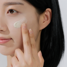 将图片加载到图库查看器,SKIN 1004 积雪草空气紧致防晒霜 SPF 50+ PA++++