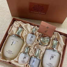 이미지를 갤러리 뷰어에 로드 , The history of Whoo Cheongidan Radiant Special Set
